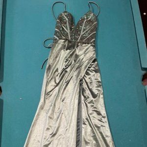 Camille La Vie Prom Dress Emerald Green